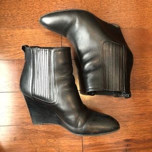 Sam Edelman black leather wedge booties in 6.5